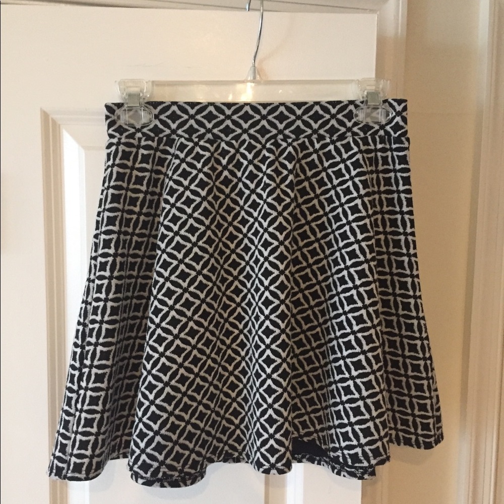 Black and white lattice skirt, JOE B, Medium